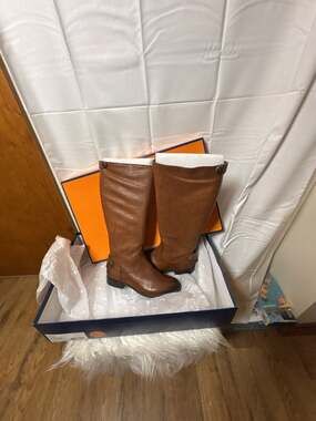 Arturo Chiang Women's Brown Leather Knee-High Riding Boots with Back Zip, Size 7